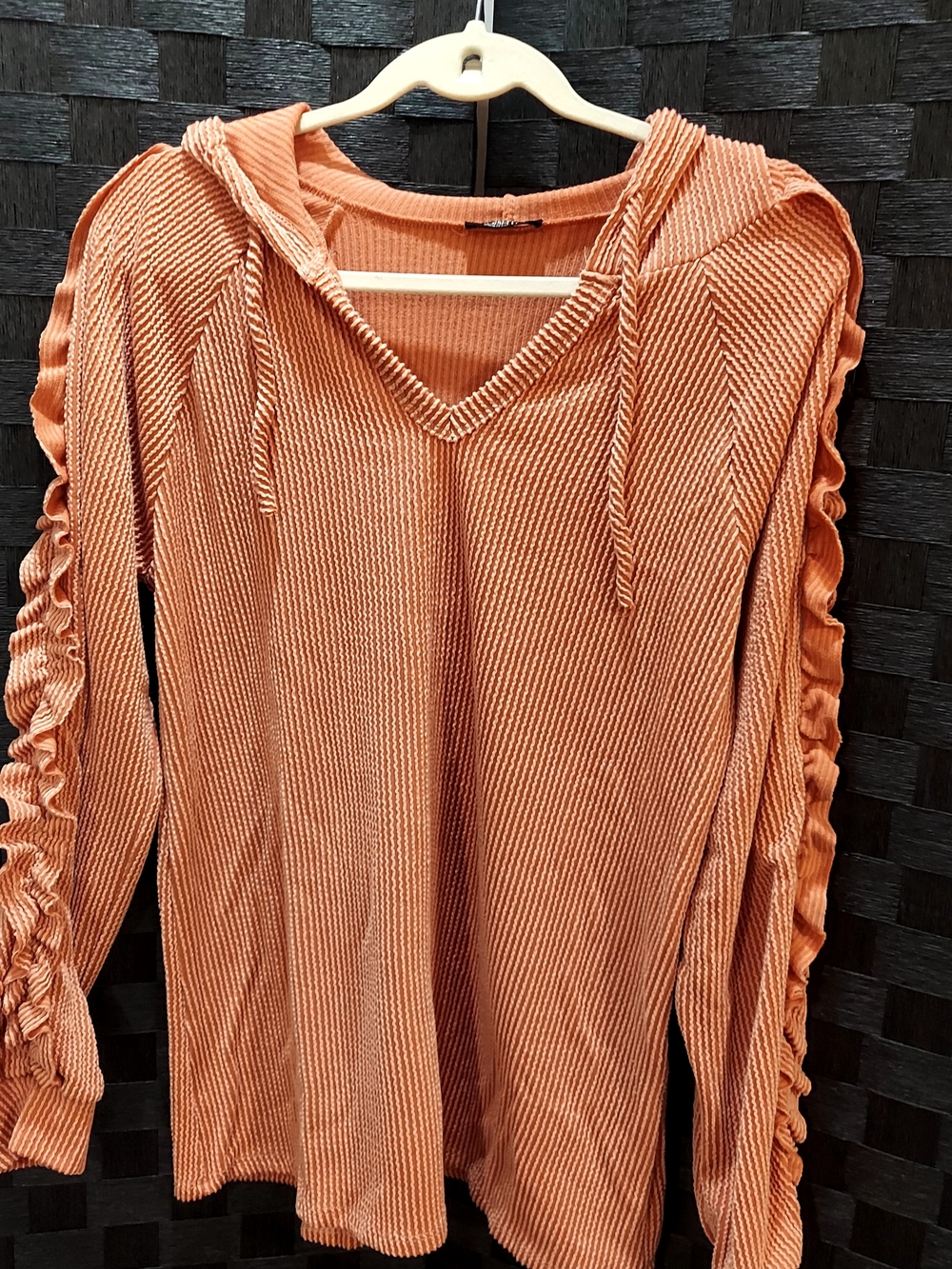 HEIMISH U.S.A. Hooded Ruffle Sleeve Top in Orange Like New